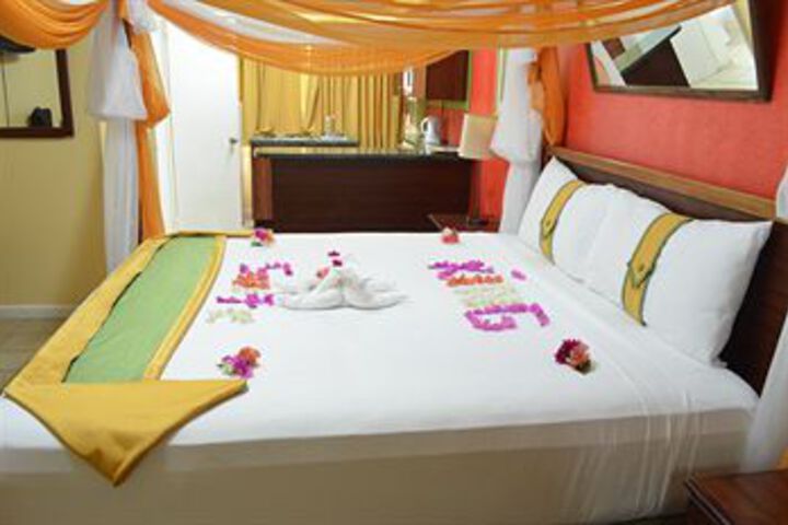 Room 15 of 27