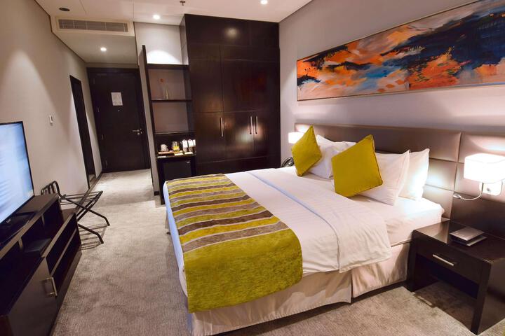 Room 30 of 58