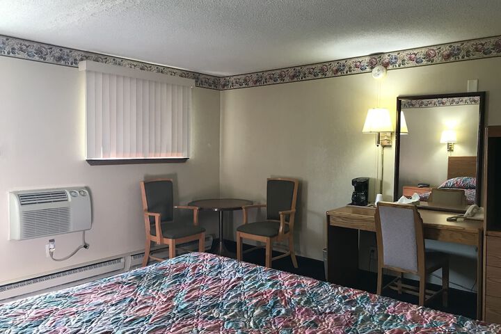 Single King Bed (1 of 8)