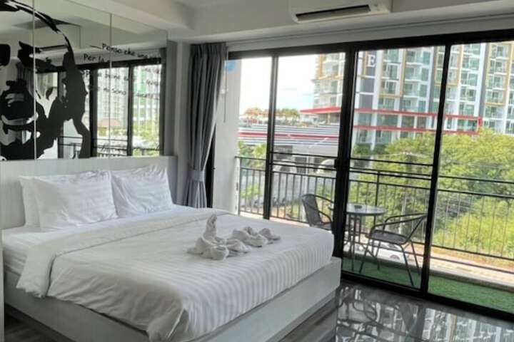 Room 19 of 92