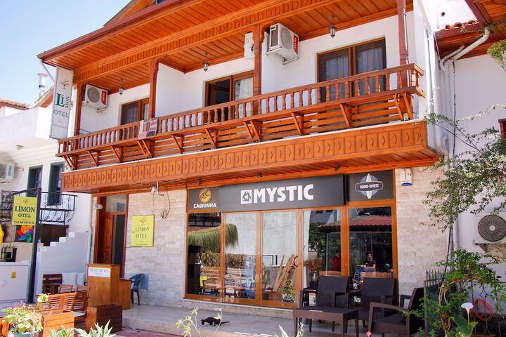 Hotel Cumbus Baba