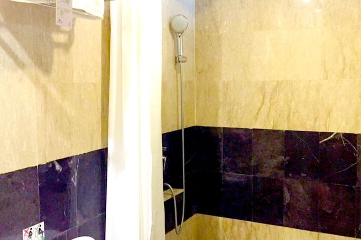 Clean Restrooms