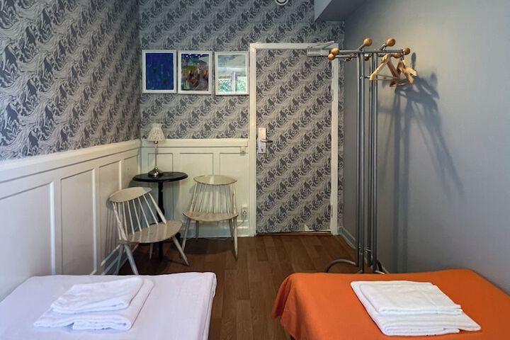Room 40 of 87