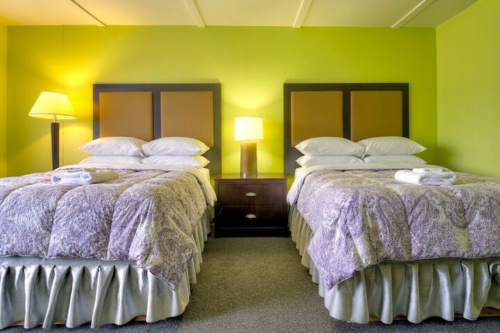 Room 16 of 23
