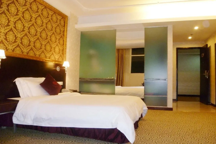 Room 4 of 45