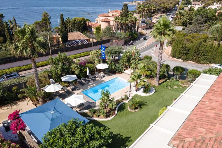 HOTEL LA QUIETUDE