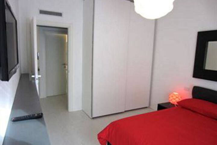 Room 41 of 80