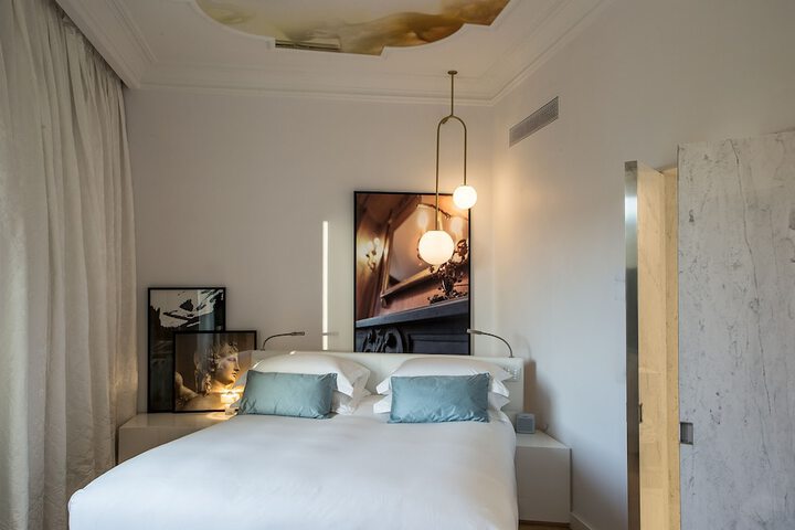 Room 17 of 255