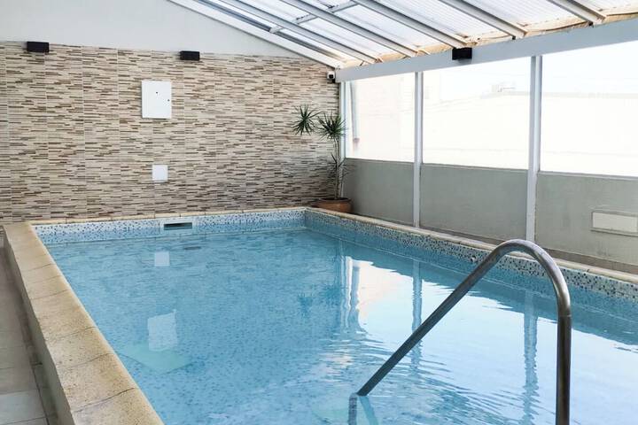 Pool 33 of 61