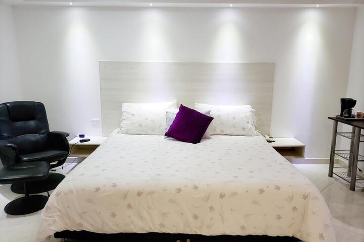 Room 11 of 29