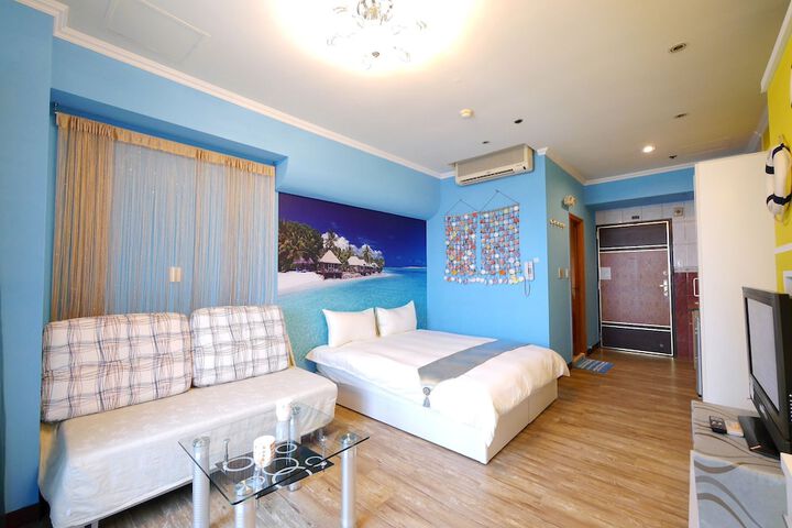 Room 27 of 51