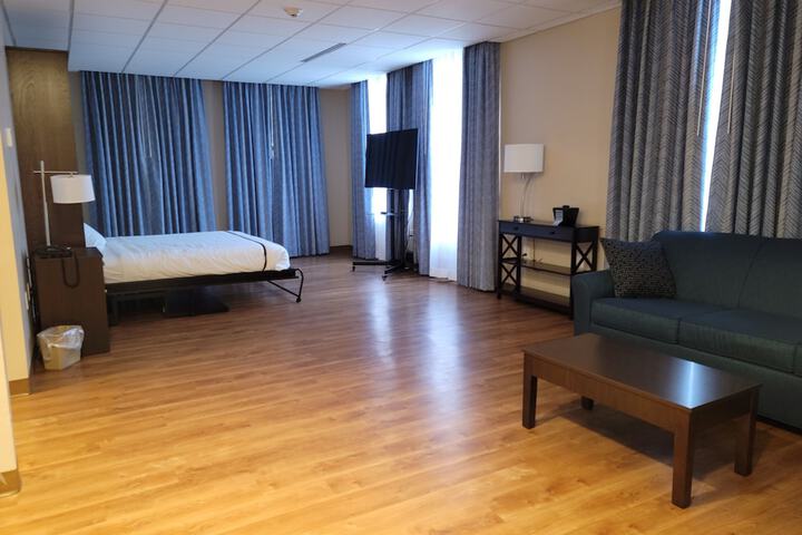Room 8 of 49