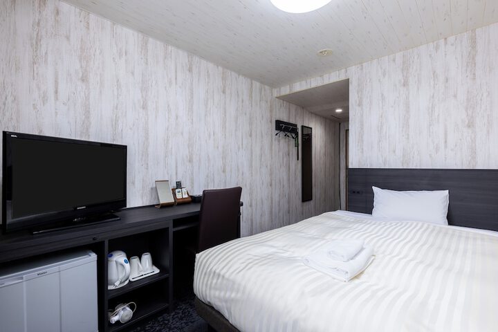 Room 7 of 43