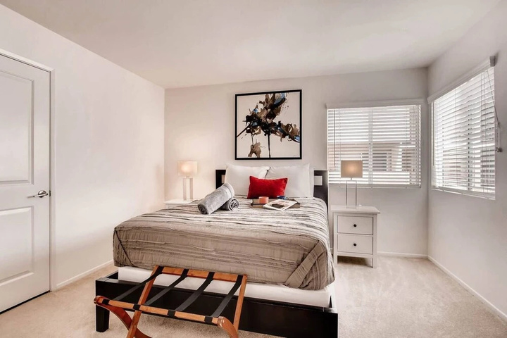 Photo of H4 - #1 Beautiful San Diego Location Dual Master 2BR / 2Bath With Free Parking!