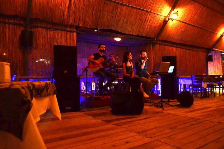 NIXE HOTEL