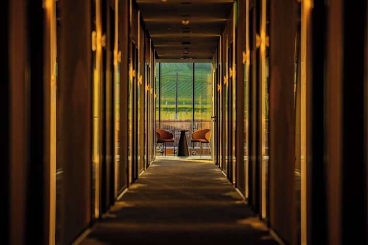 Ballroom/Hall 42 of 44