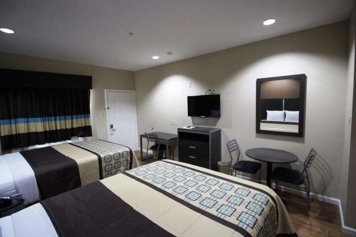 Room 7 of 30