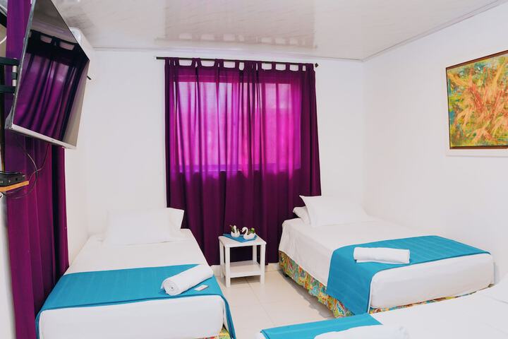 Room 12 of 98
