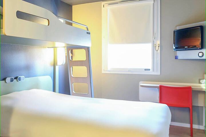 Room 3 of 13
