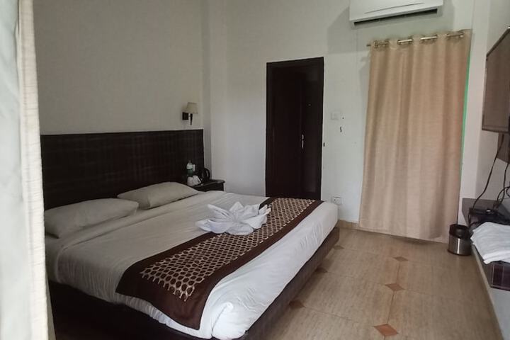 Room 15 of 82