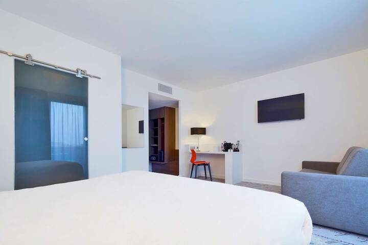 Room 20 of 51