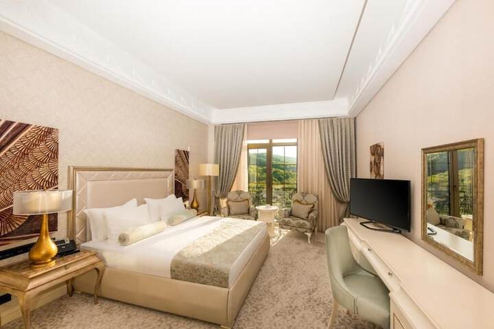 Room 5 of 54