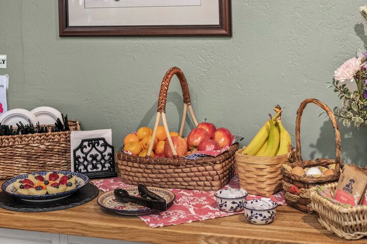 Breakfast/Coffee Service 36 of 43