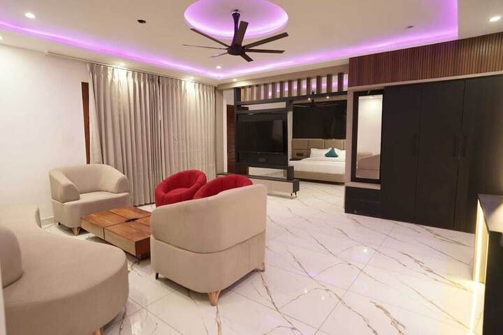 Room 5 of 20