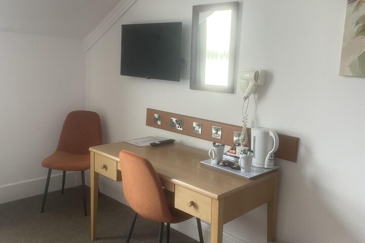 Room 17 of 49