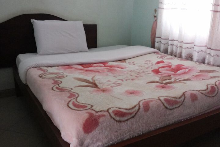 Room 5 of 42
