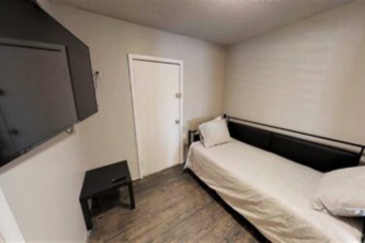 Room 31 of 36