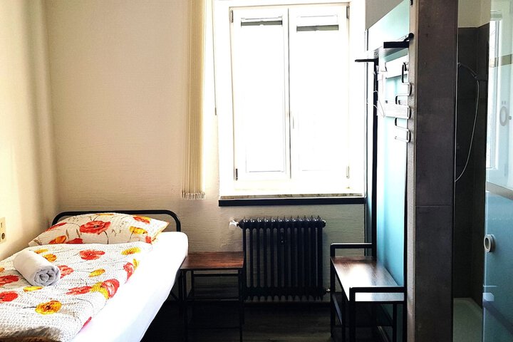 Room 67 of 442