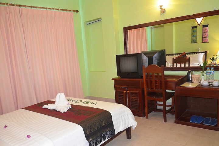 Room 15 of 65