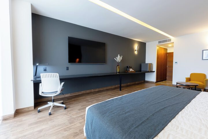 Room 19 of 50