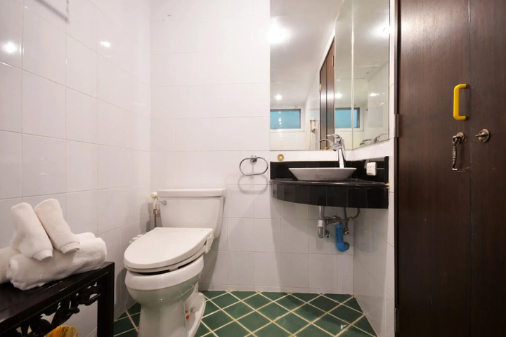 Room 7 of 22