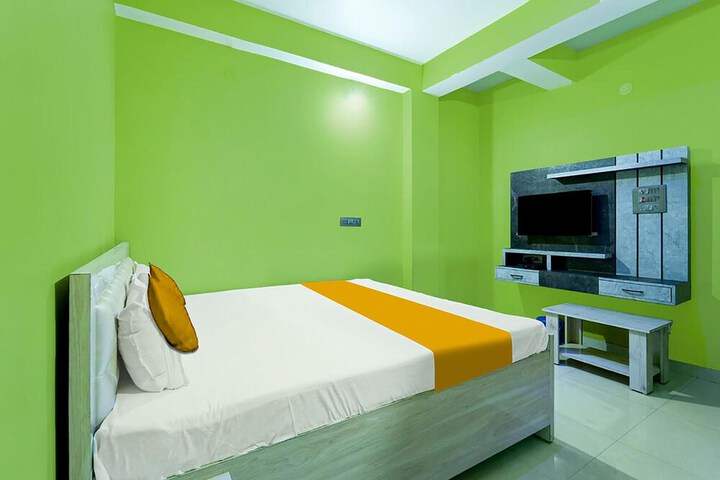 Room 7 of 25