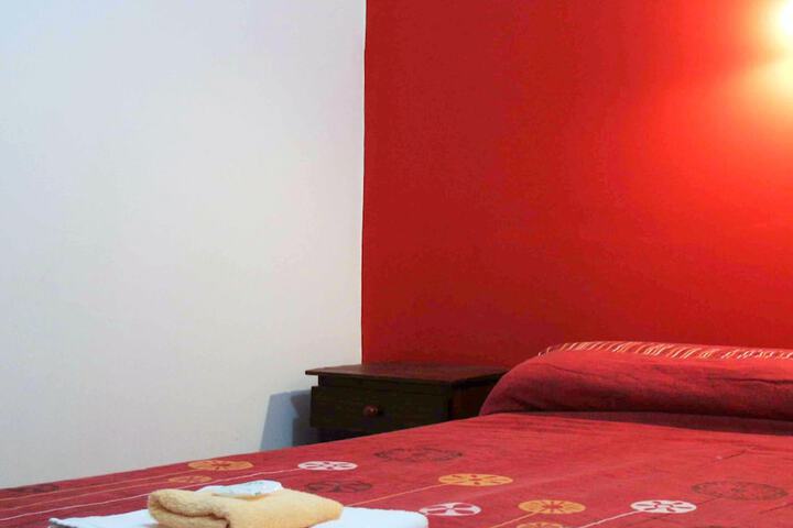 Room 2 of 2