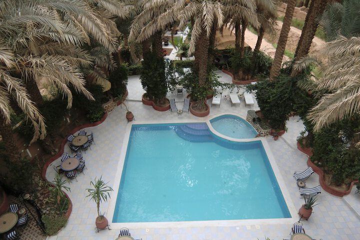 Pool 38 of 72