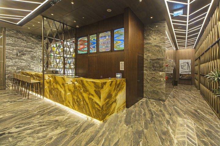 Concierge desk