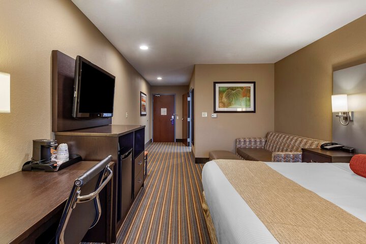 Room 12 of 53
