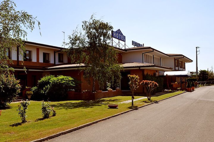 Hotel 18 of 18
