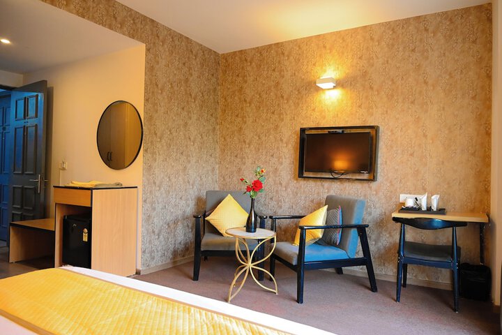 Room 8 of 21