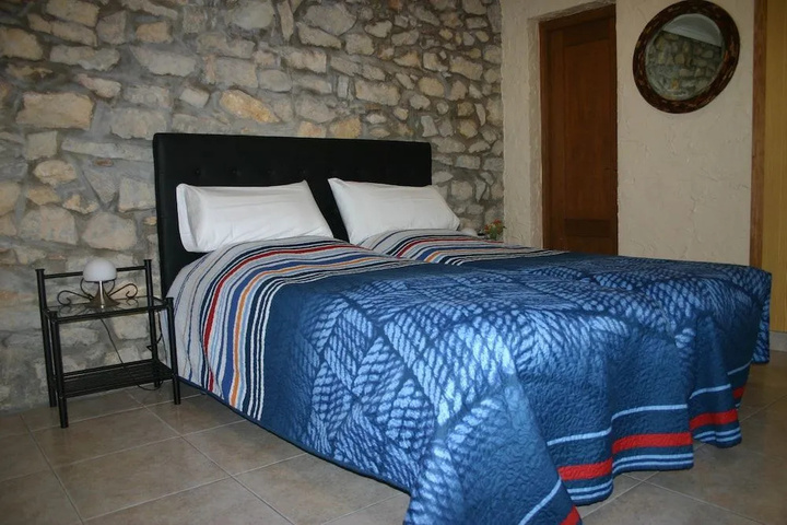 Room 2 of 13