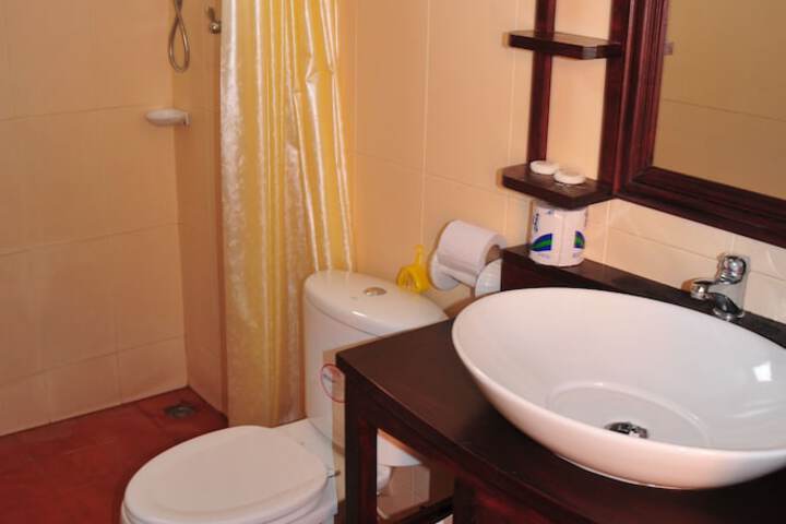 Room 33 of 54