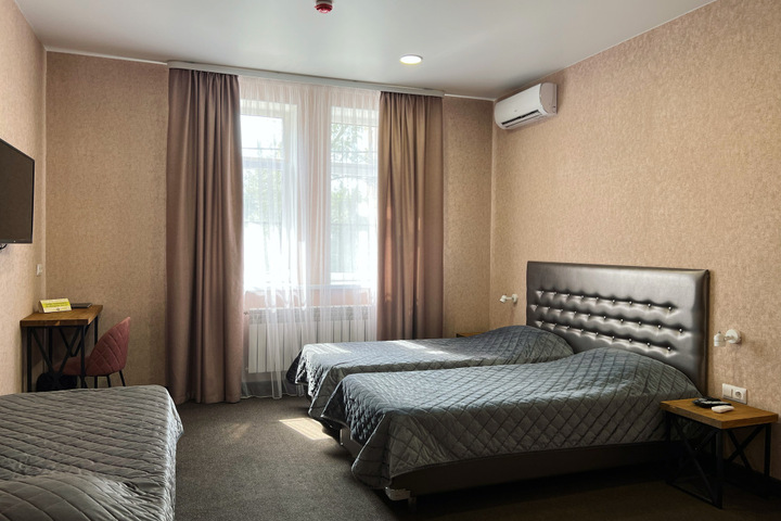 General 4 of 38