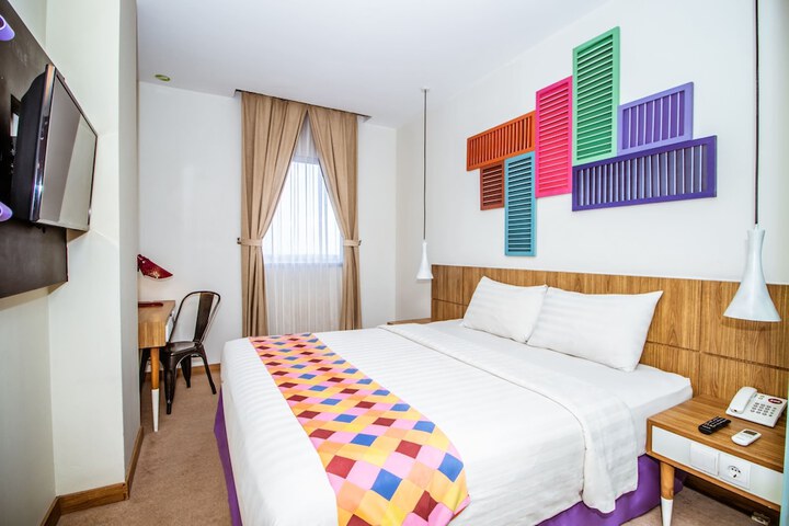 Room 18 of 53