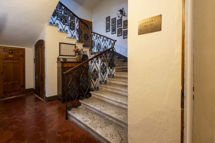 Room 16 of 49