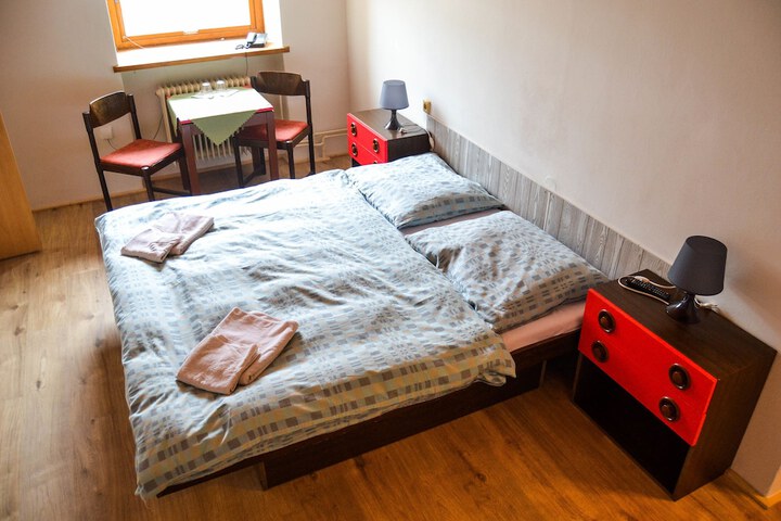 Room 29 of 77