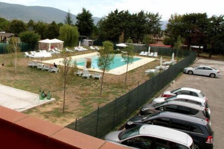 Pool 36 of 88