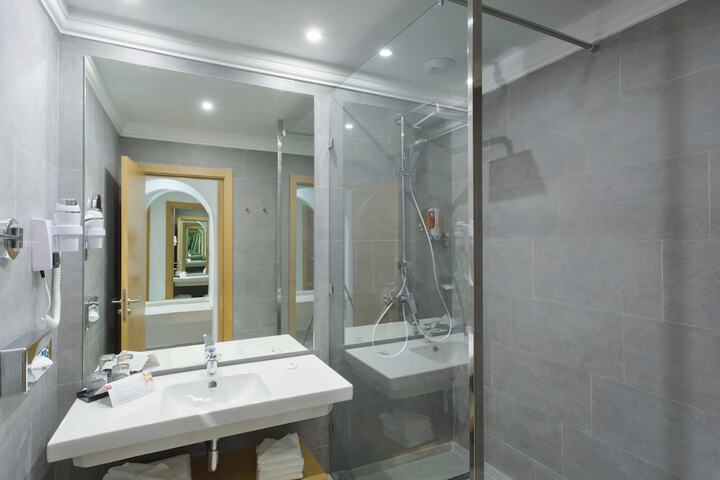 Bath Photo